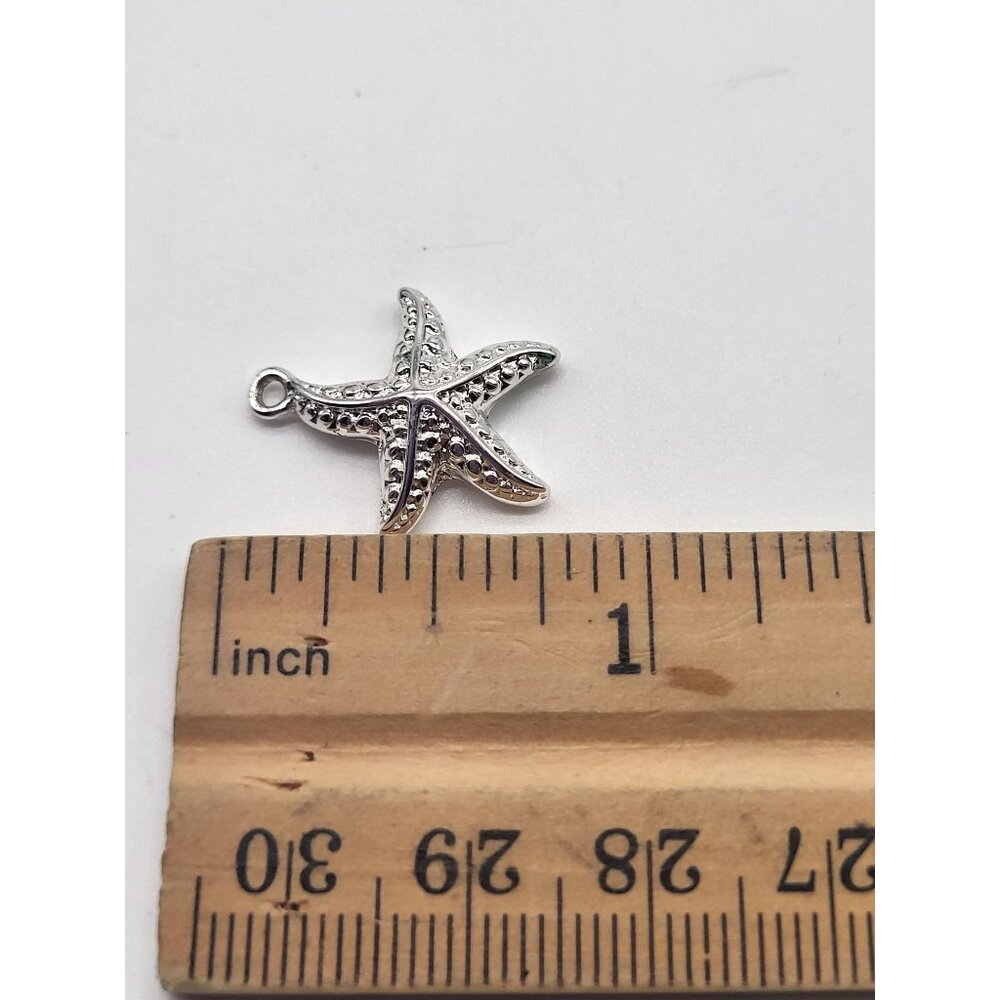 Napier Silver Tone Starfish Pendant Charm Tiny Beachy - Picture 3 of 4